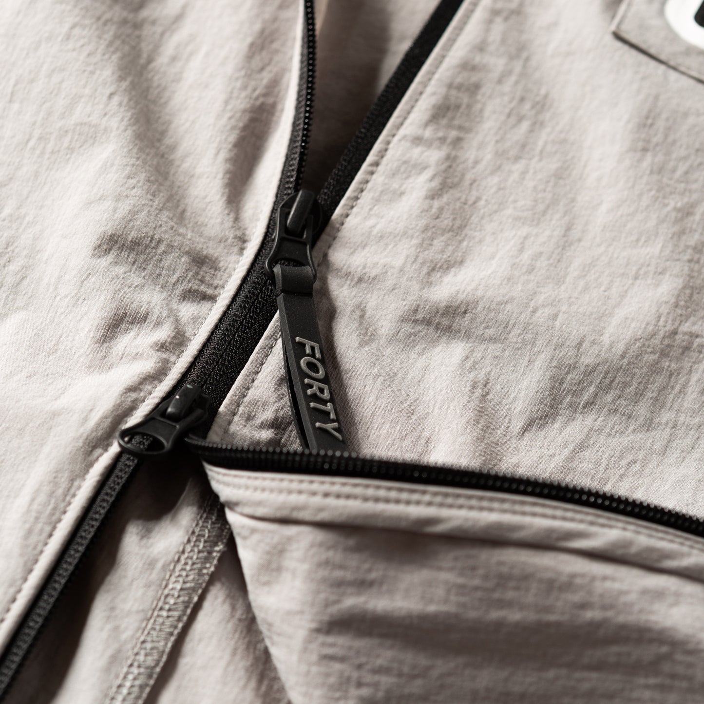 Mirra Tech Overshirt (Silver Grey)